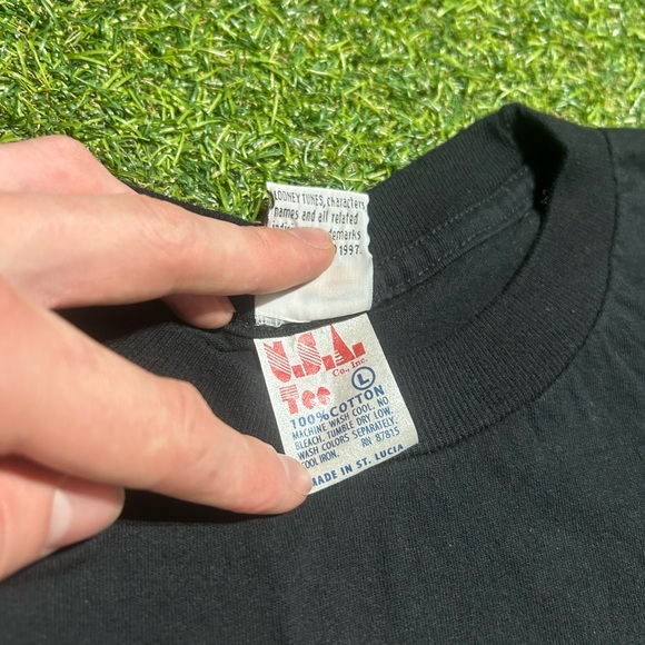 Men’s Vintage Taz Looney Tunes Graphic Tee - Picture 3 of 8